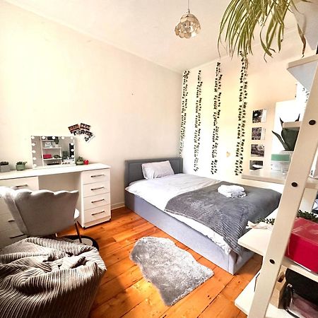 A Lovely Guest Room In West ロンドン エクステリア 写真